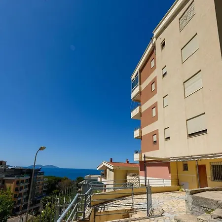 Veliu's 3 * Vlorë
